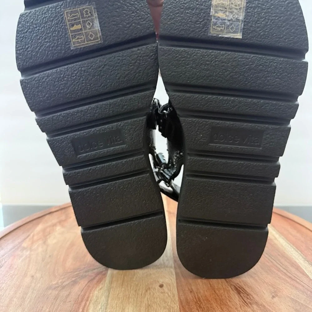 Dolce‎ Vita Dubai Stud Midnight Black Womens 7.5 Crinkle Patent Platform Sandals